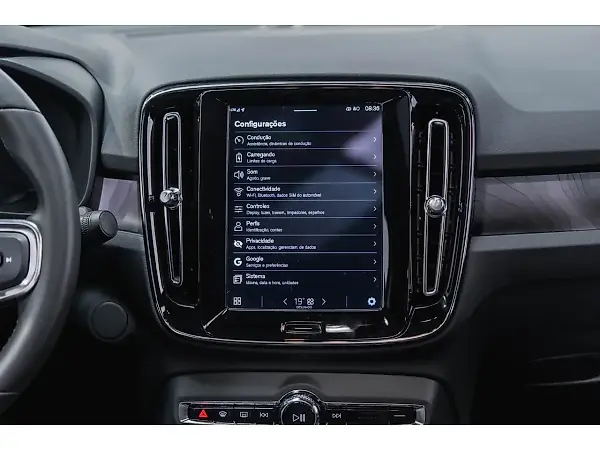 Volvo C40 Recharge - Imagem 11