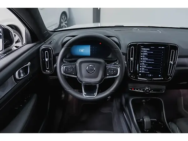 Volvo C40 Recharge - Imagem 12