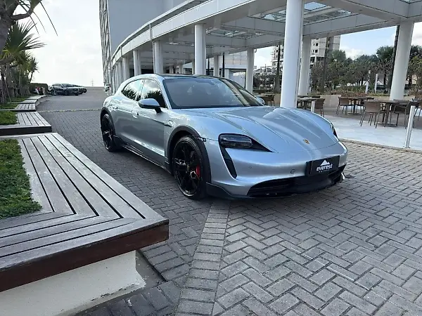 Porsche Taycan - Imagem 3