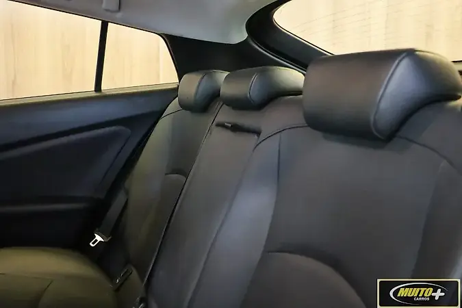 Toyota Prius Gen-4 - Imagem 10