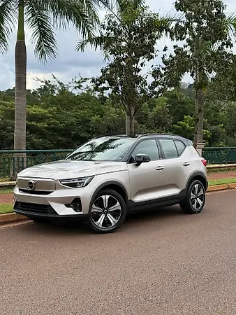 Volvo XC40 Recharge - Imagem 1