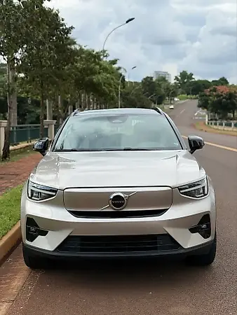 Volvo XC40 Recharge - Imagem 4