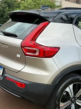 Volvo XC40 Recharge - Imagem 8