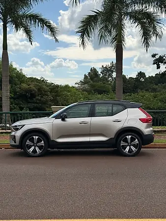 Volvo XC40 Recharge - Imagem 6