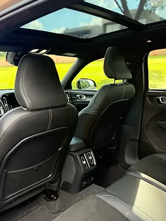 Volvo XC40 Recharge - Imagem 13