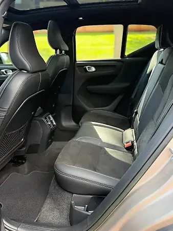 Volvo XC40 Recharge - Imagem 14