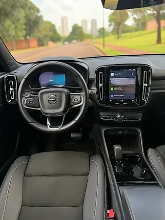 Volvo XC40 Recharge - Imagem 15