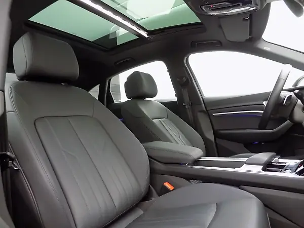 Audi E-tron Sportback - Imagem 13