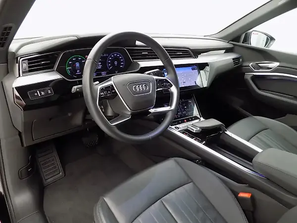 Audi E-tron Sportback - Imagem 11