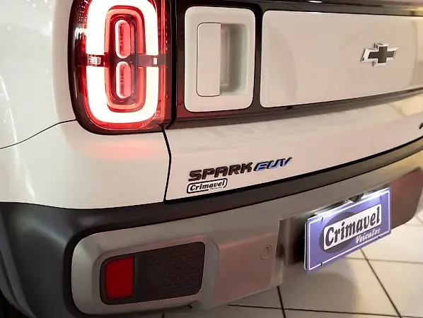 Chevrolet Spark Euv - Imagem 8