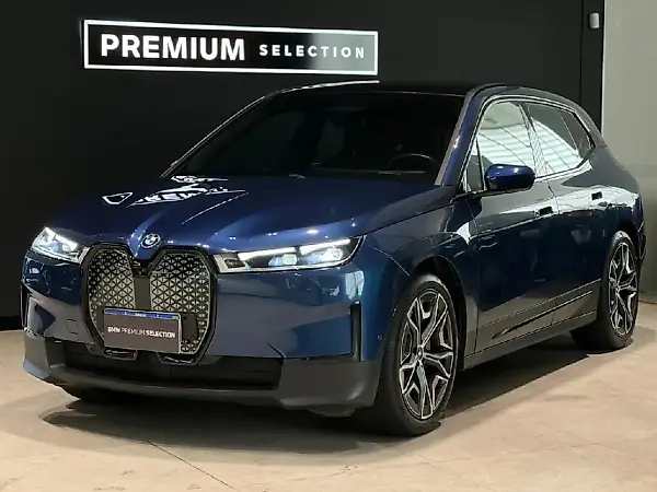 BMW Ix - Imagem 1