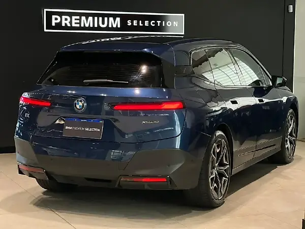 BMW Ix - Imagem 6