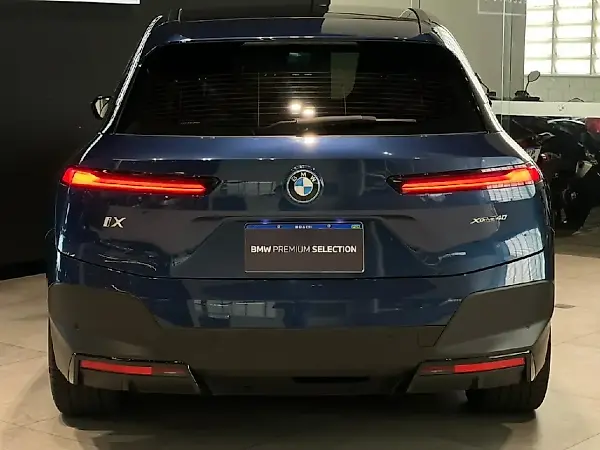BMW Ix - Imagem 7
