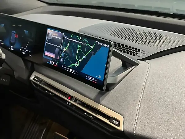 BMW Ix - Imagem 13
