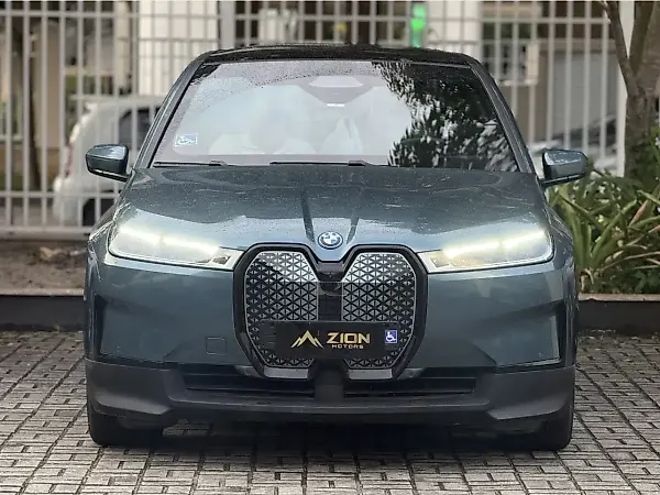 BMW Ix - Imagem 2