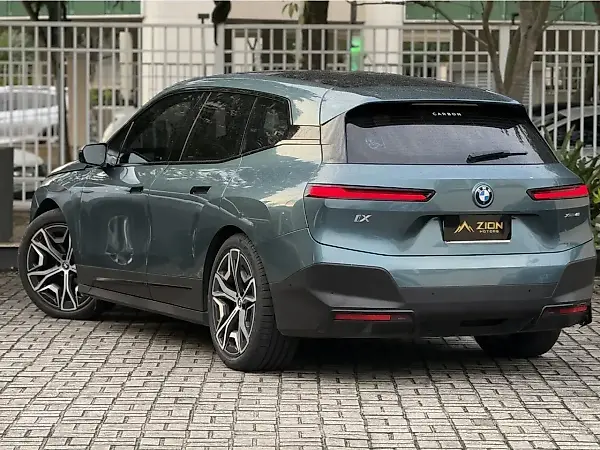 BMW Ix - Imagem 4