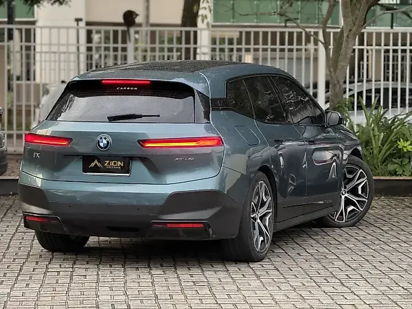 BMW Ix - Imagem 6