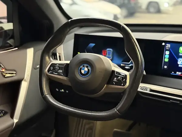 BMW Ix - Imagem 17