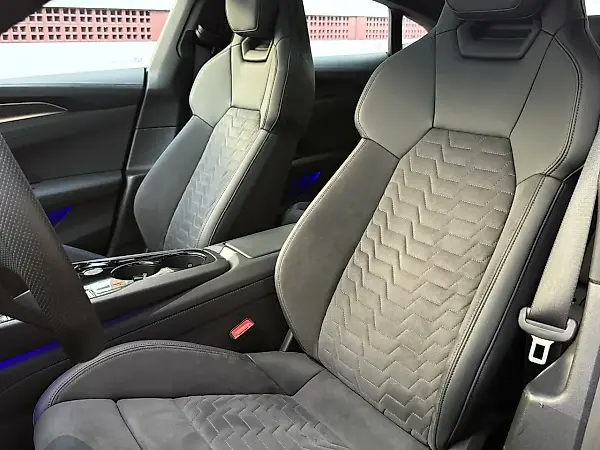 Audi E-tron S Sportback - Imagem 6