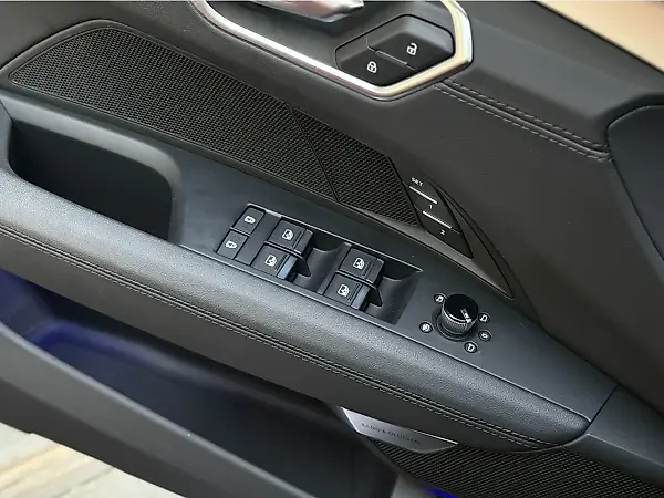 Audi E-tron S Sportback - Imagem 9