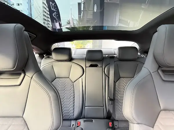 Audi E-tron S Sportback - Imagem 14