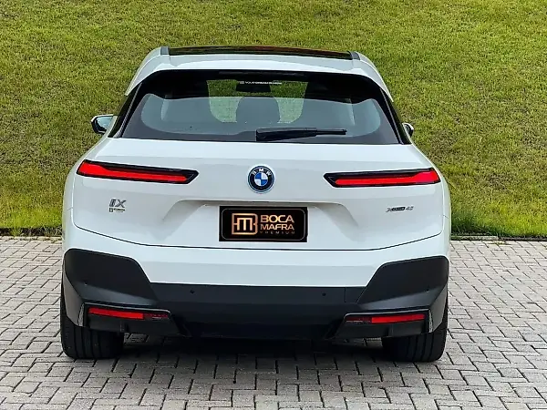 BMW Ix - Imagem 5