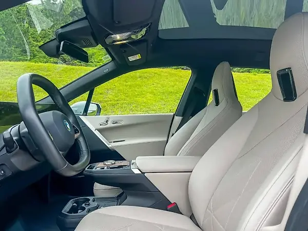 BMW Ix - Imagem 20