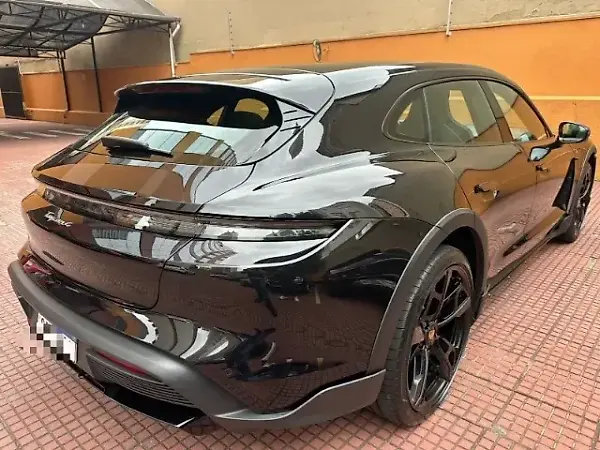 Porsche Taycan - Imagem 4