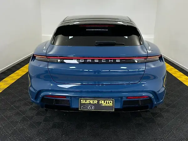 Porsche Taycan - Imagem 8