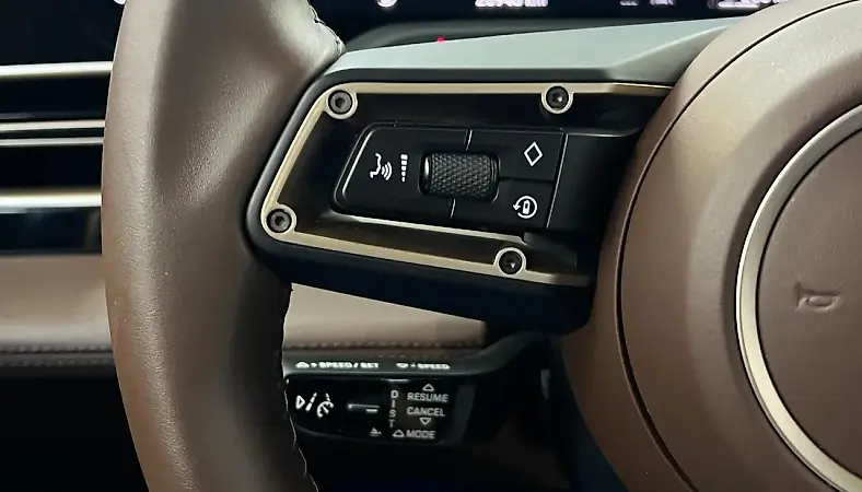 Porsche Taycan - Imagem 10