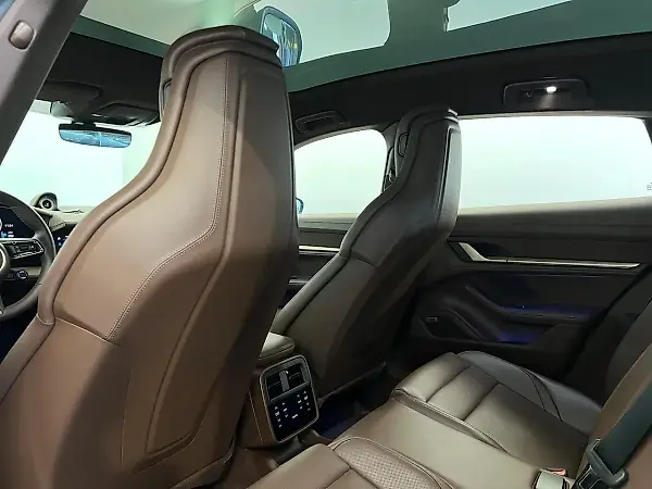 Porsche Taycan - Imagem 20