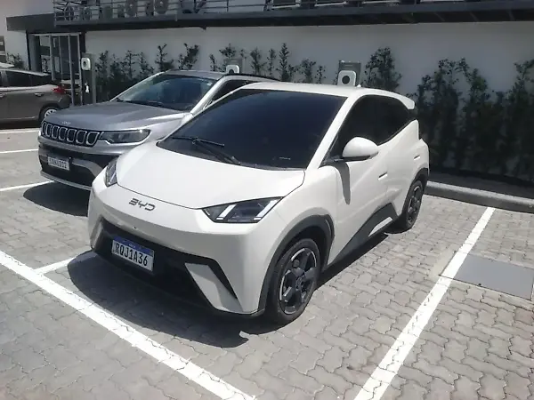 BYD Dolphin Mini - Imagem 1