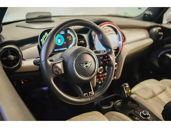 Mini Cooper SE - Imagem 13