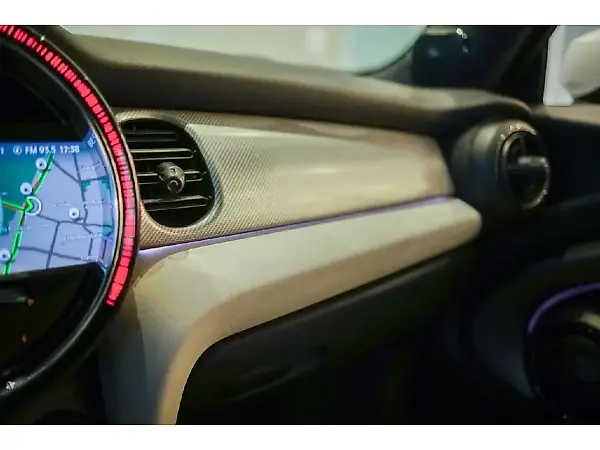 Mini Cooper SE - Imagem 15