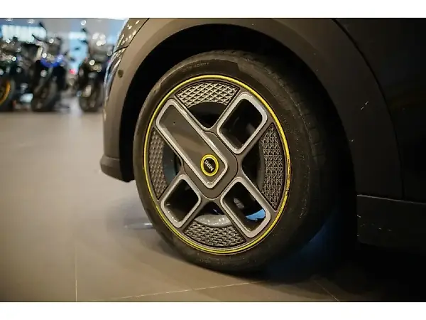 Mini Cooper SE - Imagem 18