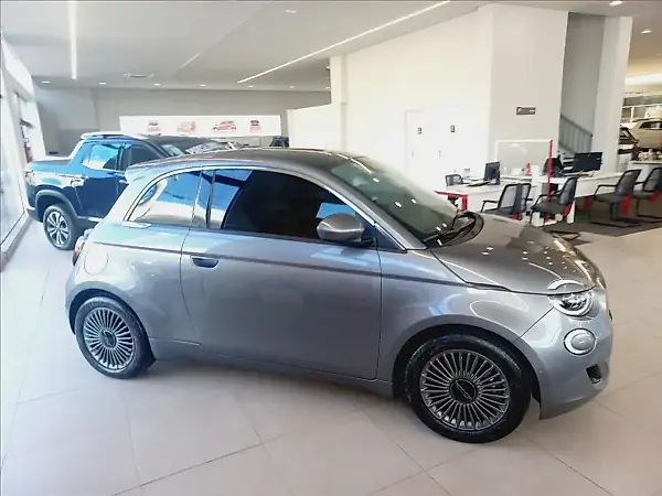 Fiat 500e - Imagem 4
