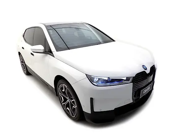 BMW Ix - Imagem 1
