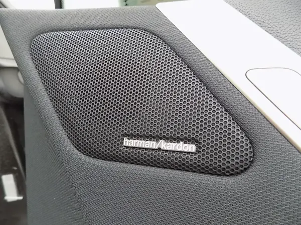 BMW Ix - Imagem 11
