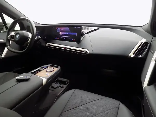 BMW Ix - Imagem 14