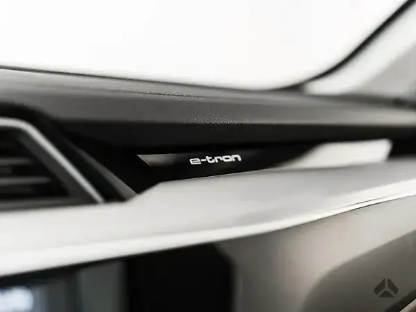 Audi E-tron - Imagem 12