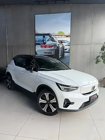 Volvo XC40 Recharge - Imagem 1