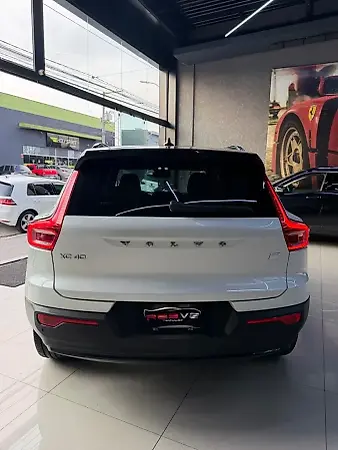 Volvo XC40 Recharge - Imagem 5
