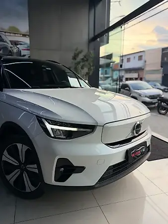 Volvo XC40 Recharge - Imagem 7