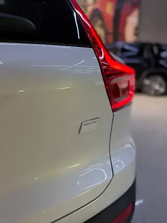 Volvo XC40 Recharge - Imagem 8