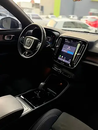 Volvo XC40 Recharge - Imagem 11