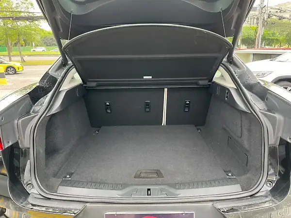 Jaguar I-pace - Imagem 10