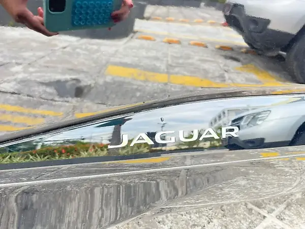 Jaguar I-pace - Imagem 15