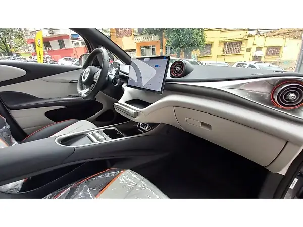 BYD Dolphin - Imagem 12
