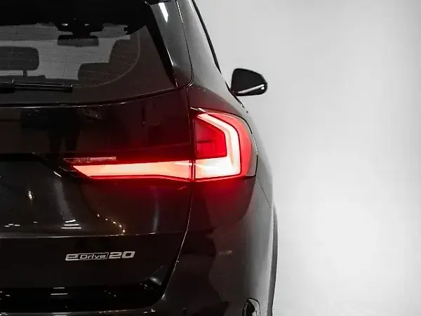 BMW IX1 - Imagem 5