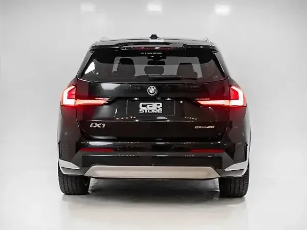 BMW IX1 - Imagem 4